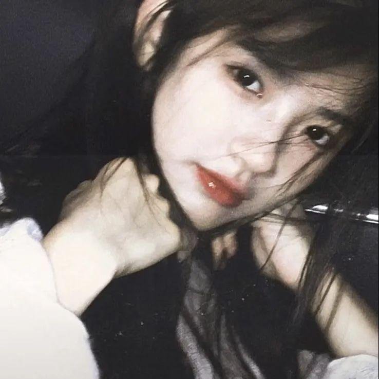 隐婚后，我的下属老公掉马甲了